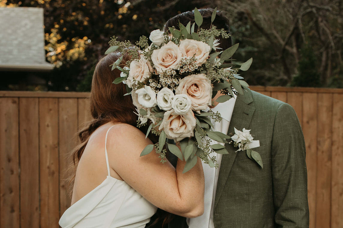 Champagne - Lily on the Thames - DIY Wedding Flowers - Take the Long way home. Spend a little extra time lingering in the magic of your special day with this champagne, cream and white toned palette. Nothing gives more romantic vibes than this one! Congra