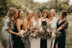 CUSTOM COLOUR PALETTE Lily on the Thames - DIY Wedding Flowers Have a colour scheme that isn't currently listed? No problem. We can make a CUSTOM DIY FLOWER PACKAGE made for you. Just give us your colour scheme and we will find in-season flowers that will