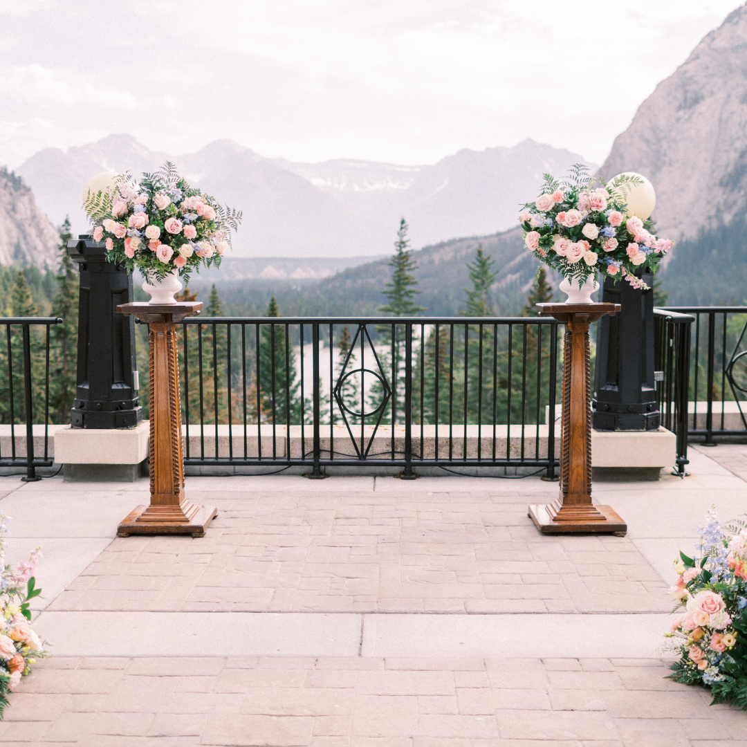 Pretty Pastel - Lily on the Thames - DIY Wedding Flowers - Congratulations on your upcoming wedding! There’s so many things to consider and budget for. Lily on the Thames offers the memory making solution to saving up to 50% the cost of your wedding flowe