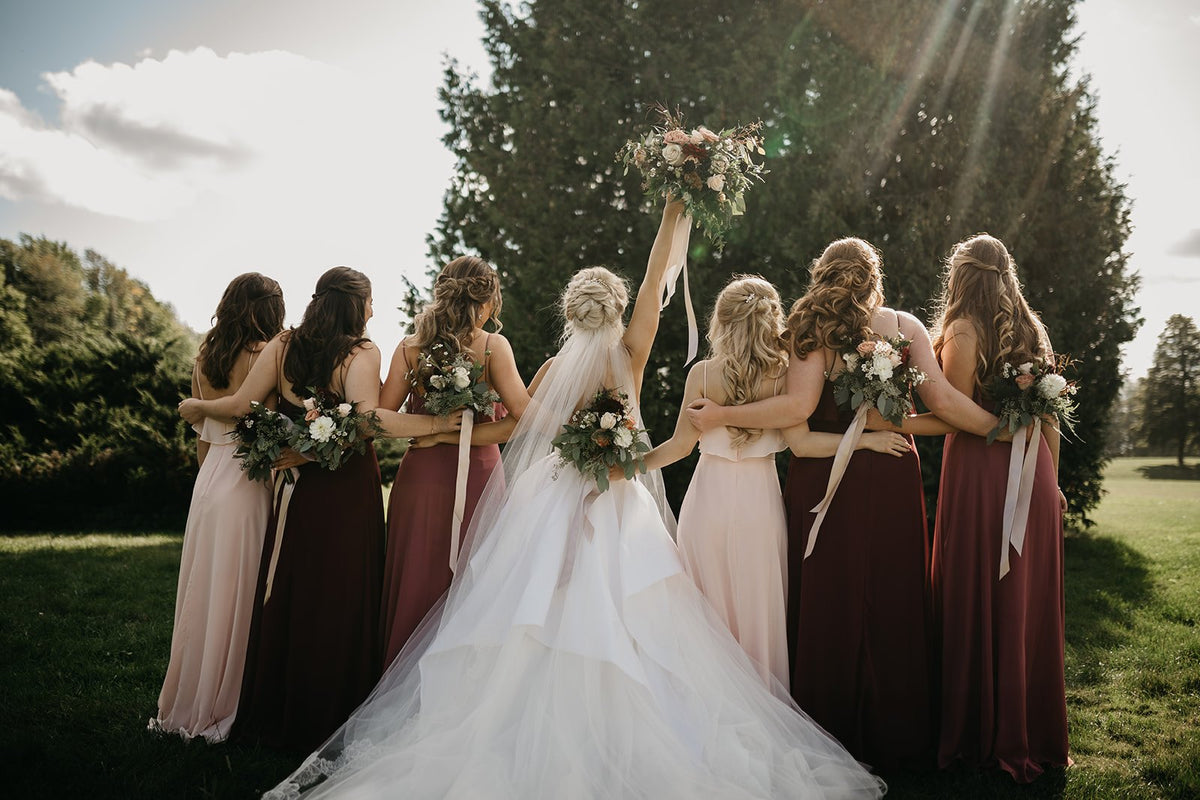 Antique Lily on the Thames - DIY Wedding Flowers Think burgundy, dark greens, with accents of subtle tan/blush/rust hues. Congratulations on your upcoming wedding! There’s so many things to consider and budget for. Lily on the Thames offers the memory mak