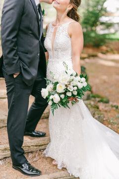 White, Cream and Green Lily on the Thames - DIY Wedding Flowers Pure class and elegance. Congratulations on your upcoming wedding! There’s so many things to consider and budget for. Lily on the Thames offers the memory making solution to saving up to 50%