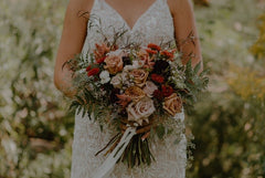 Rust and Terracotta - Lily on the Thames - DIY Wedding Flowers - Terracotta and Rust tones softened by pale Pink and Champagne hues. Irresistible and instagramable. Congratulations on your upcoming wedding! There’s so many things to consider and budget fo